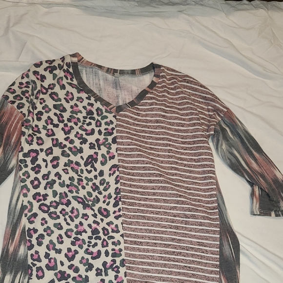 Celeste Tops - Celeste Pink and Gray Patterned Top